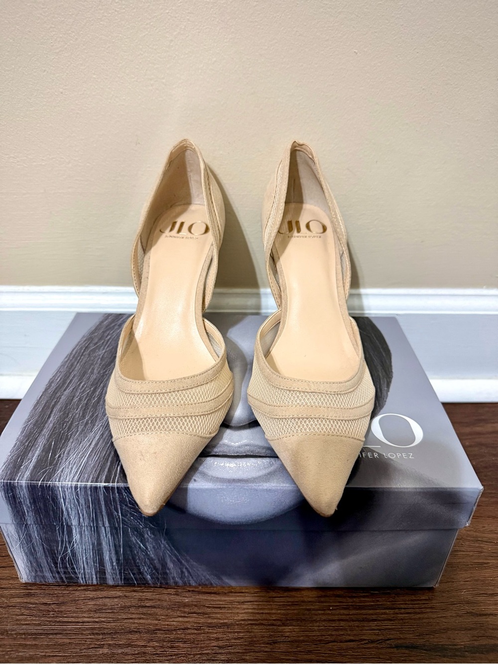 Jennifer Lopez Nude Pointed D'Orsay Pumps